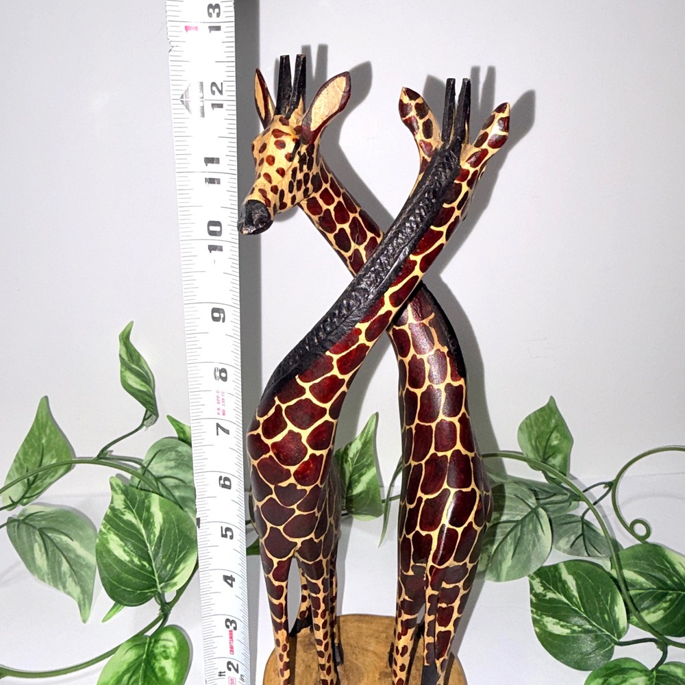 Hand Carved Wooden Giraffe Sculpture Intertwined Necks Hand Painted 12.5" - Picture 9 of 16